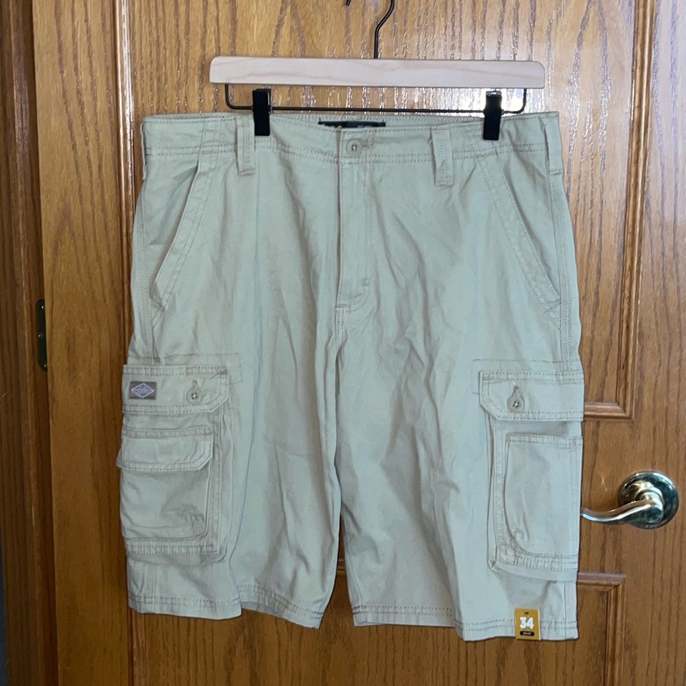 Men’s Lee Cargo Shorts 34” Waist